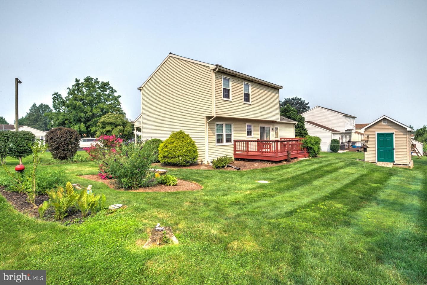 205 Walnut Lane photo 33