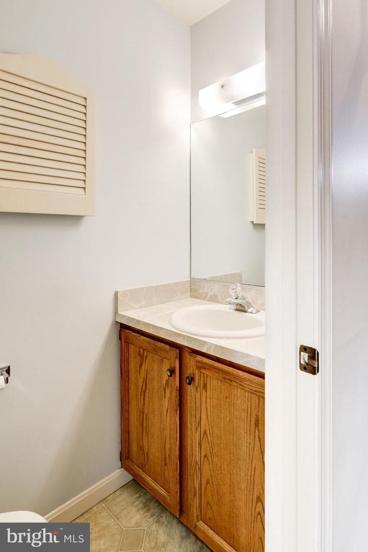205 Walnut Lane photo 8