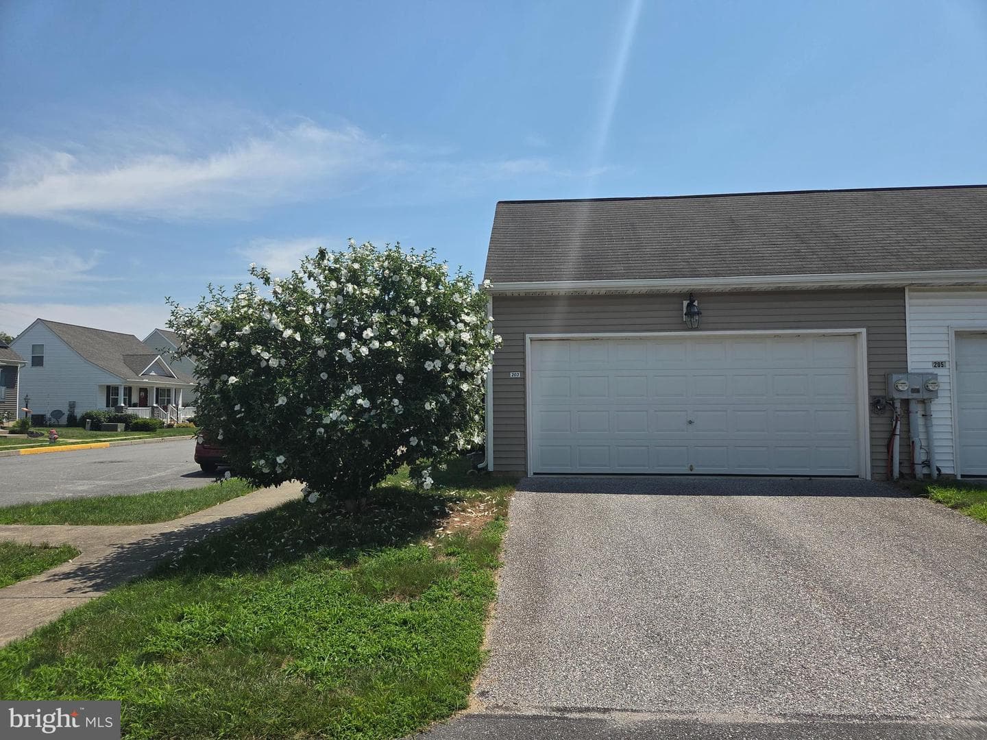203 Heathersage Drive photo 7