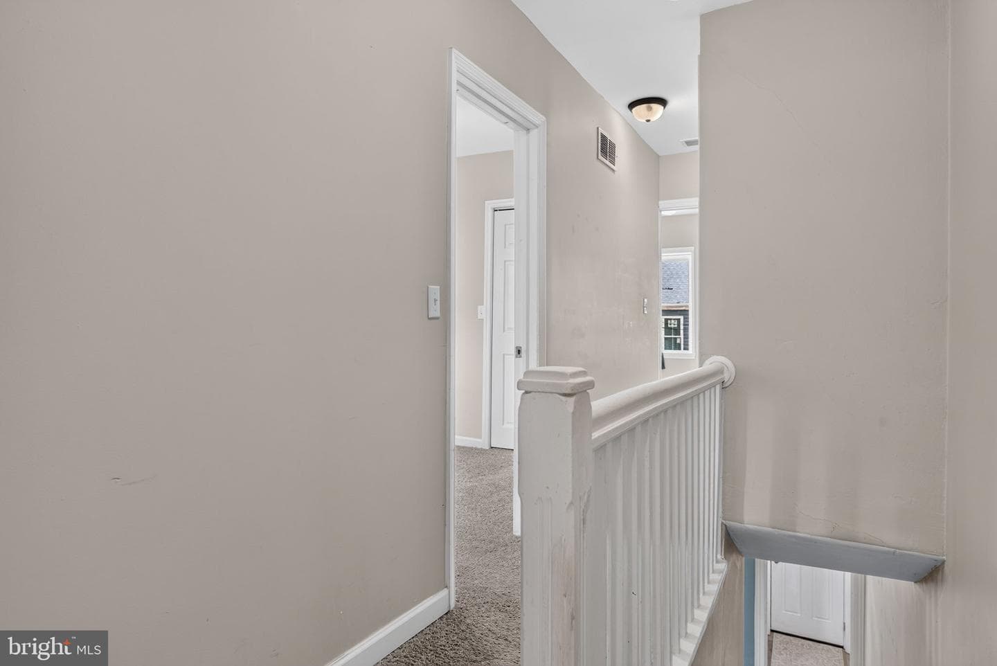 539 Woodward Street photo 15