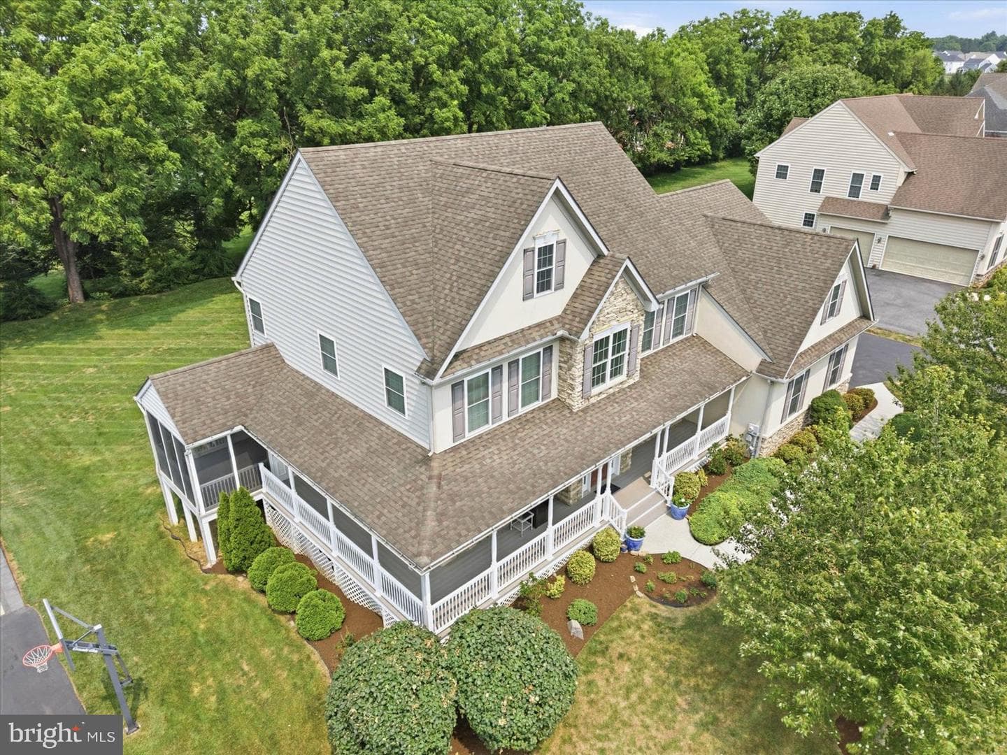 379 Ecker Drive photo 1