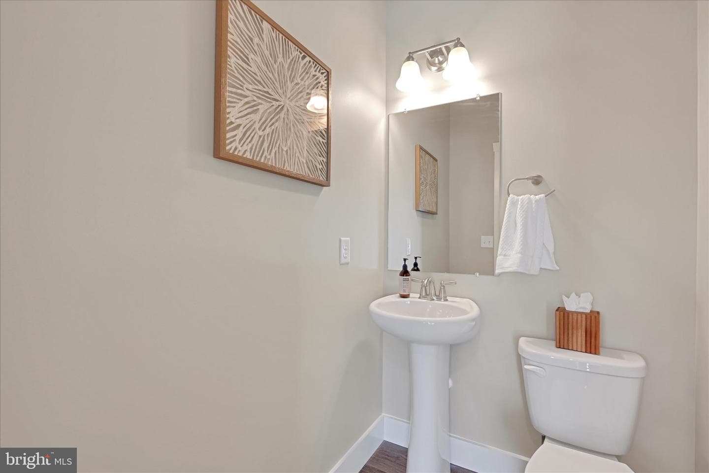 256 Pilgrim Drive photo 13