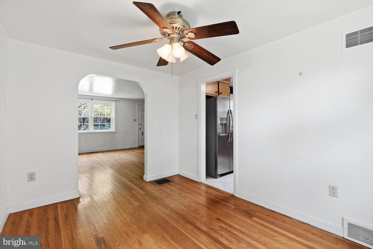 849 Fountain Avenue photo 7