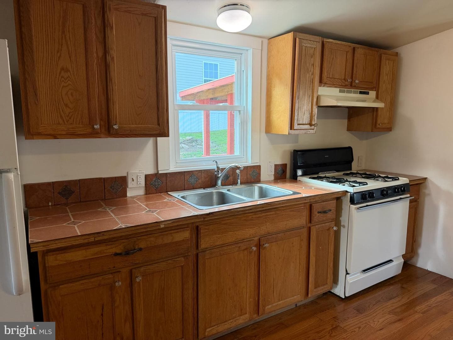 309 Poplar Lane photo 12