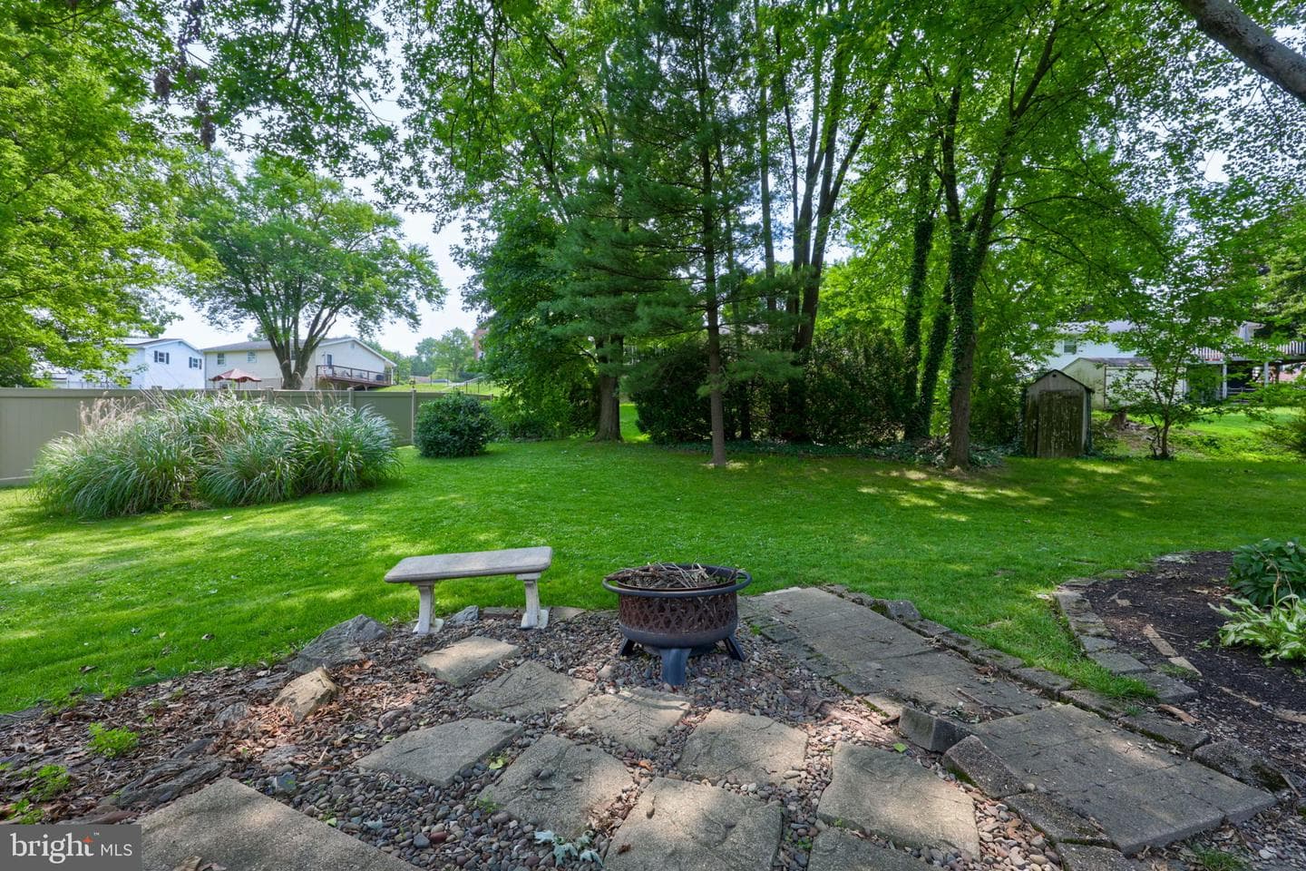 116 Oxford Drive photo 33
