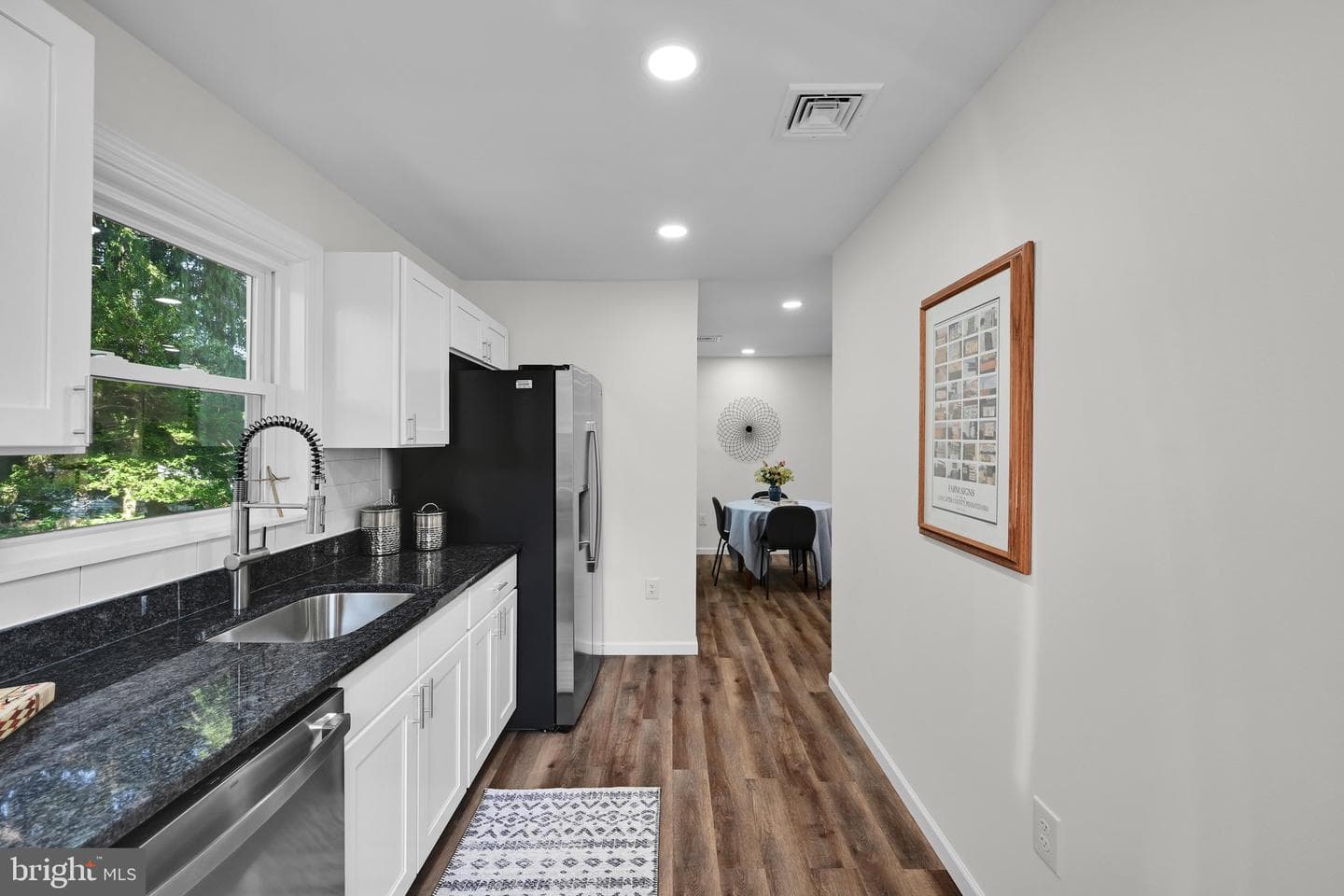 344 Abbeyville Road photo 8