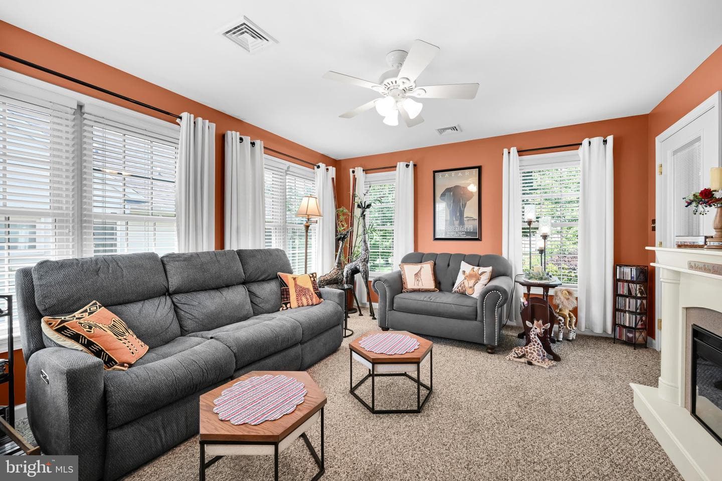 1066 Cambridge Drive photo 11