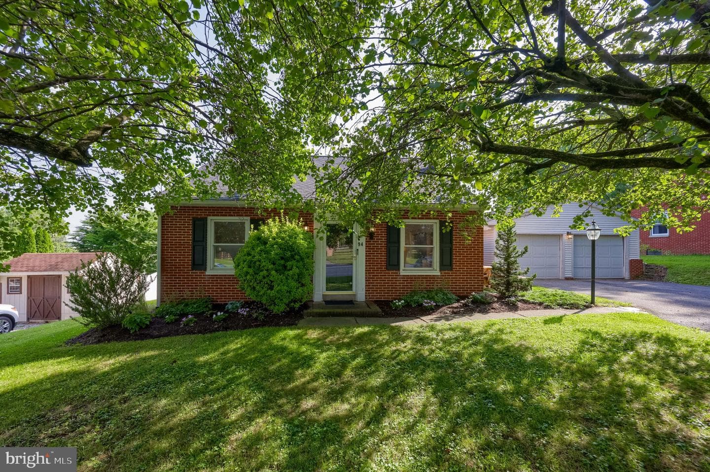 94 Lancaster Avenue photo 1