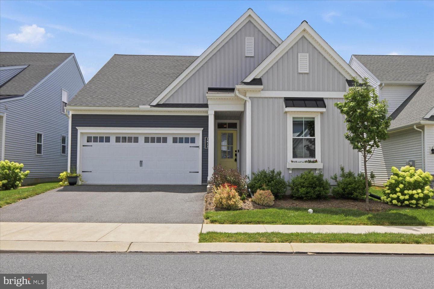 1813 Emerald Way photo 1