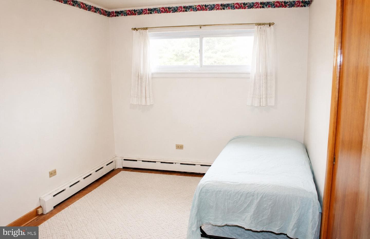 625 Hampden Road photo 23