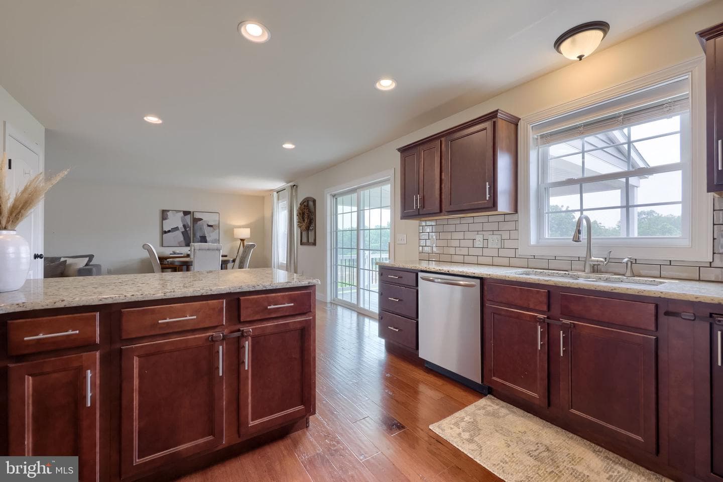 233 Loghes Drive photo 21