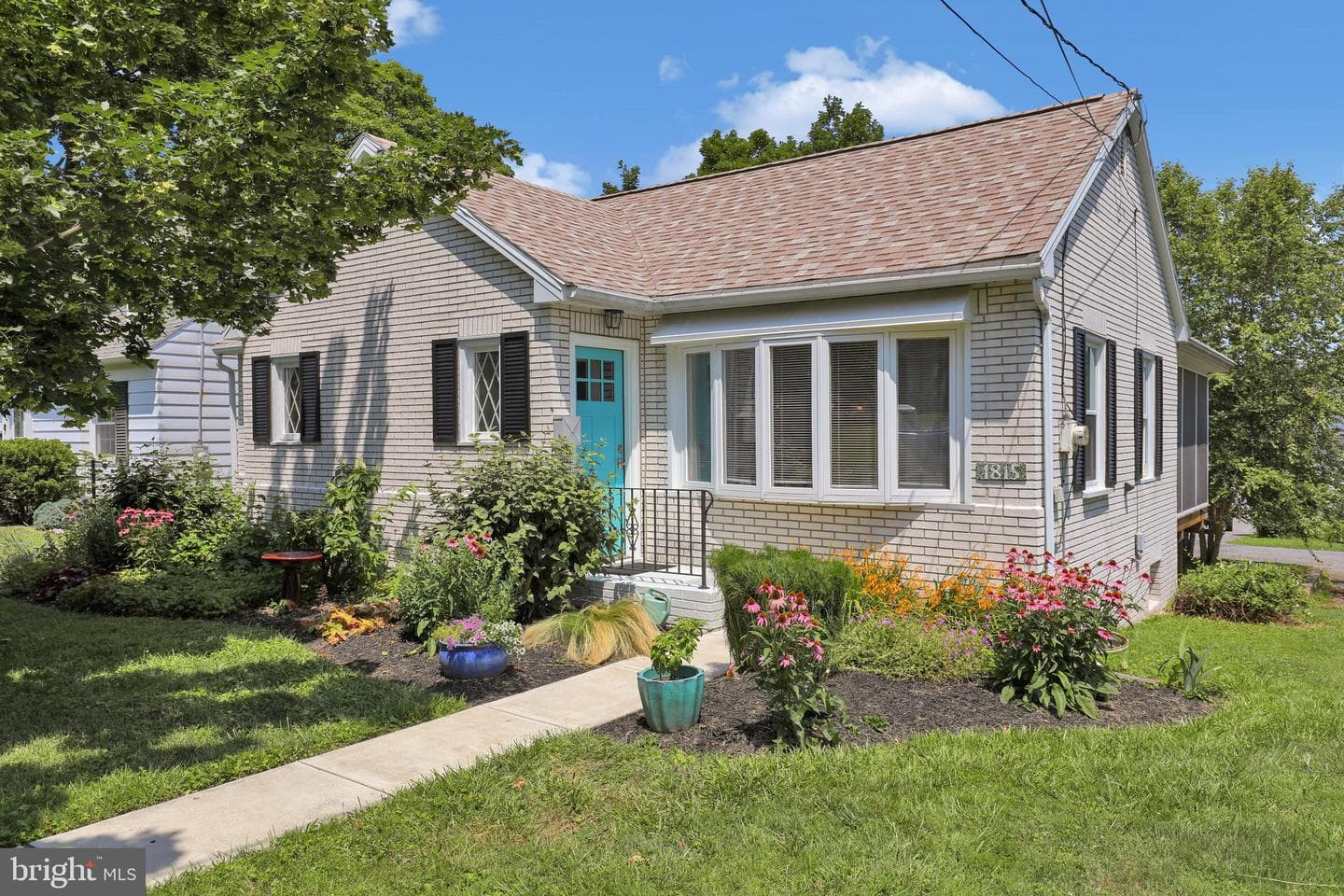 1815 Temple Avenue photo 1