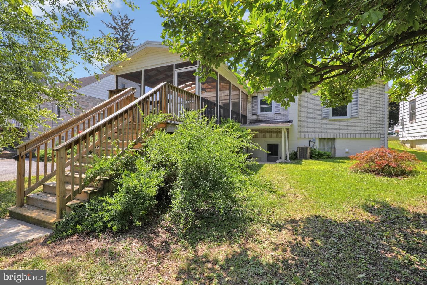 1815 Temple Avenue photo 18