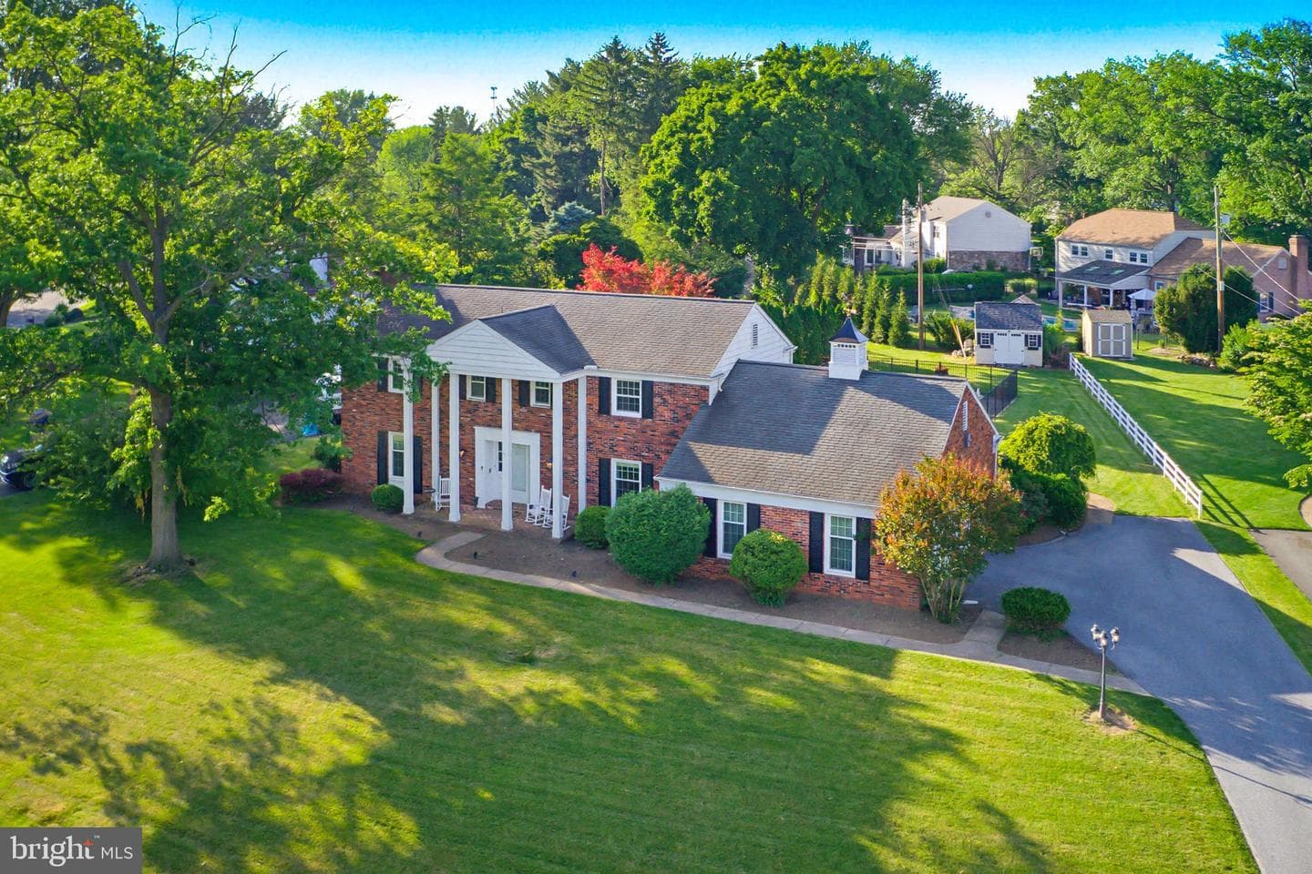 1349 Country Club Drive photo 5