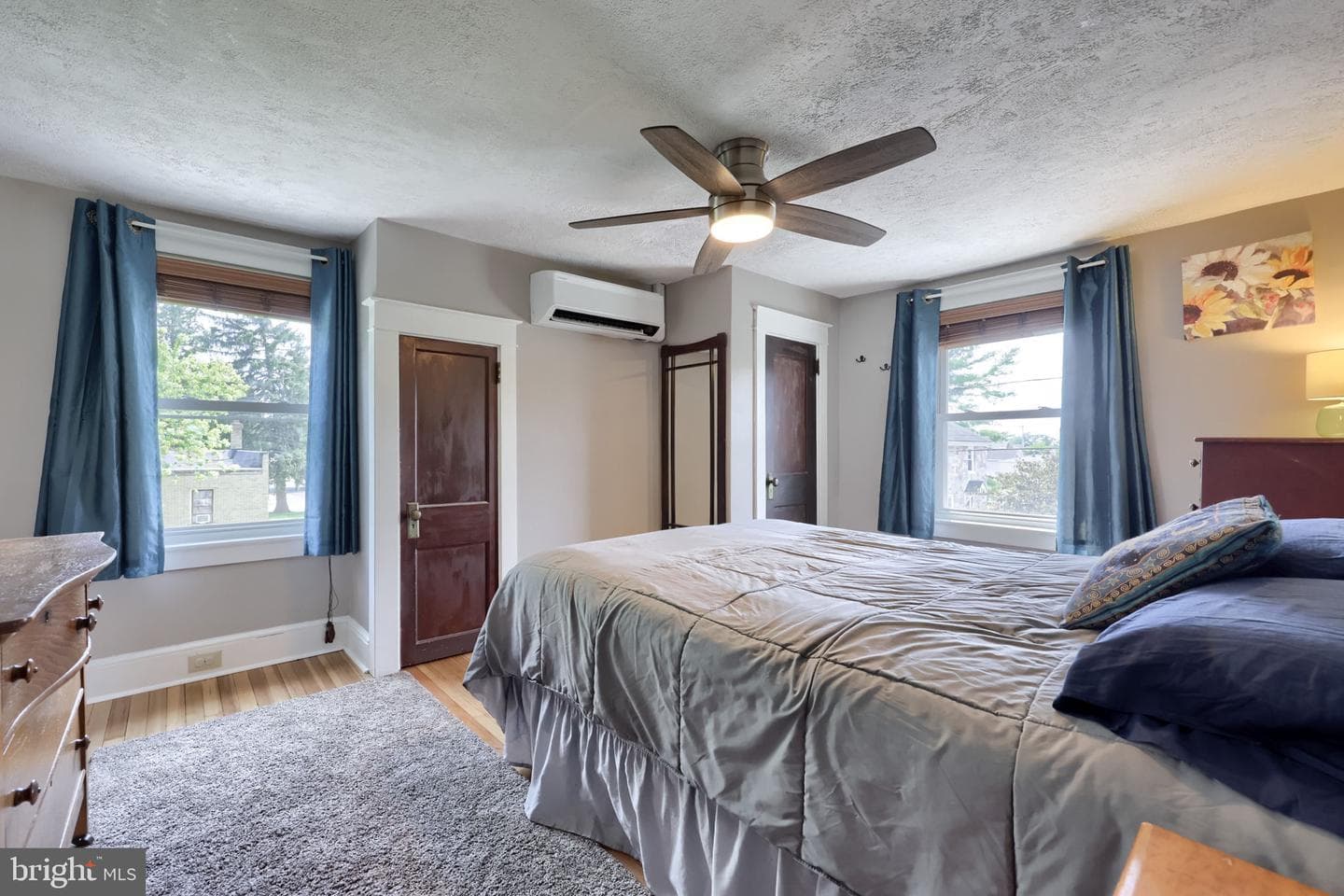 6045 Pine Street photo 30
