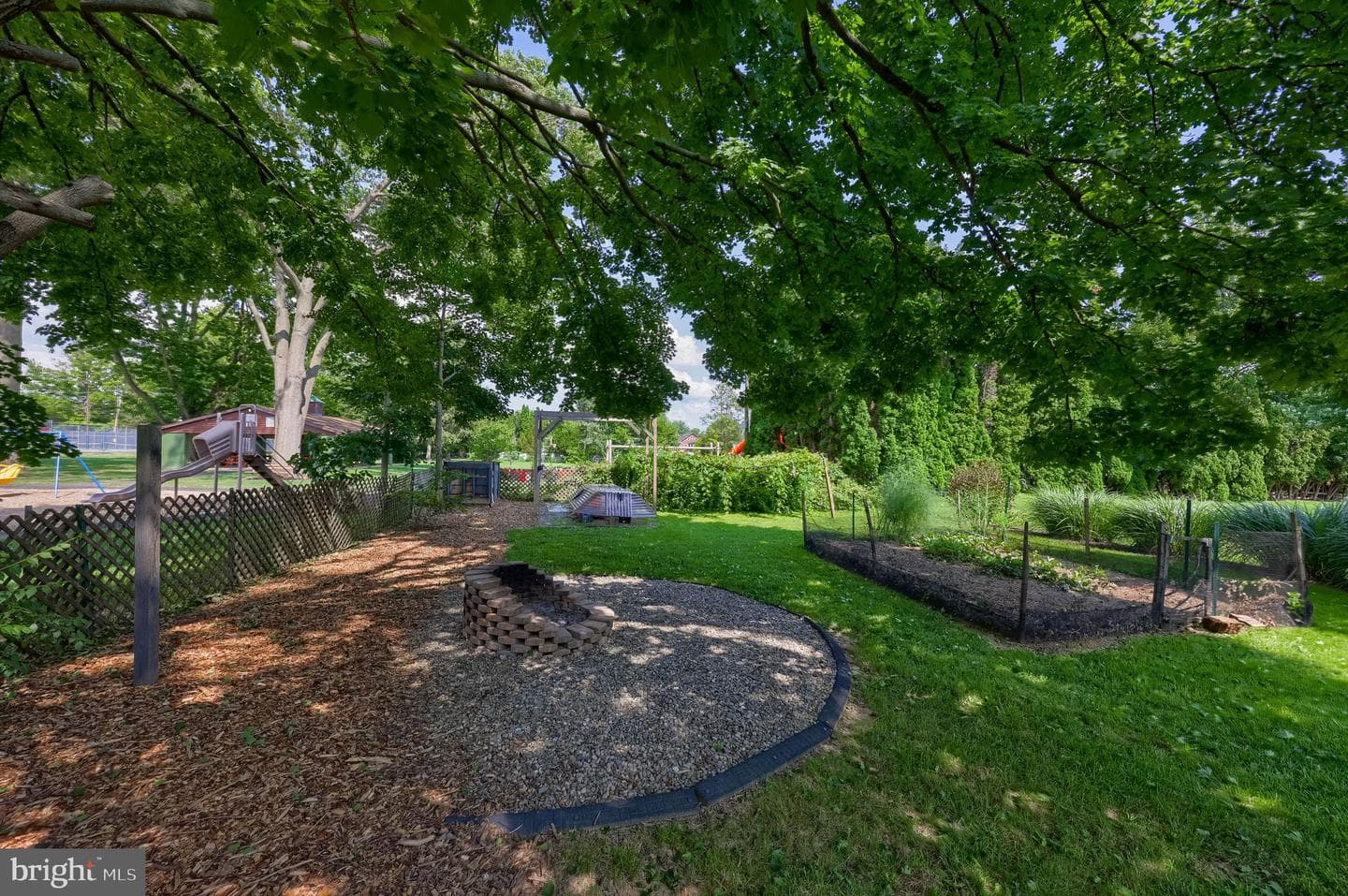 6045 Pine Street photo 48