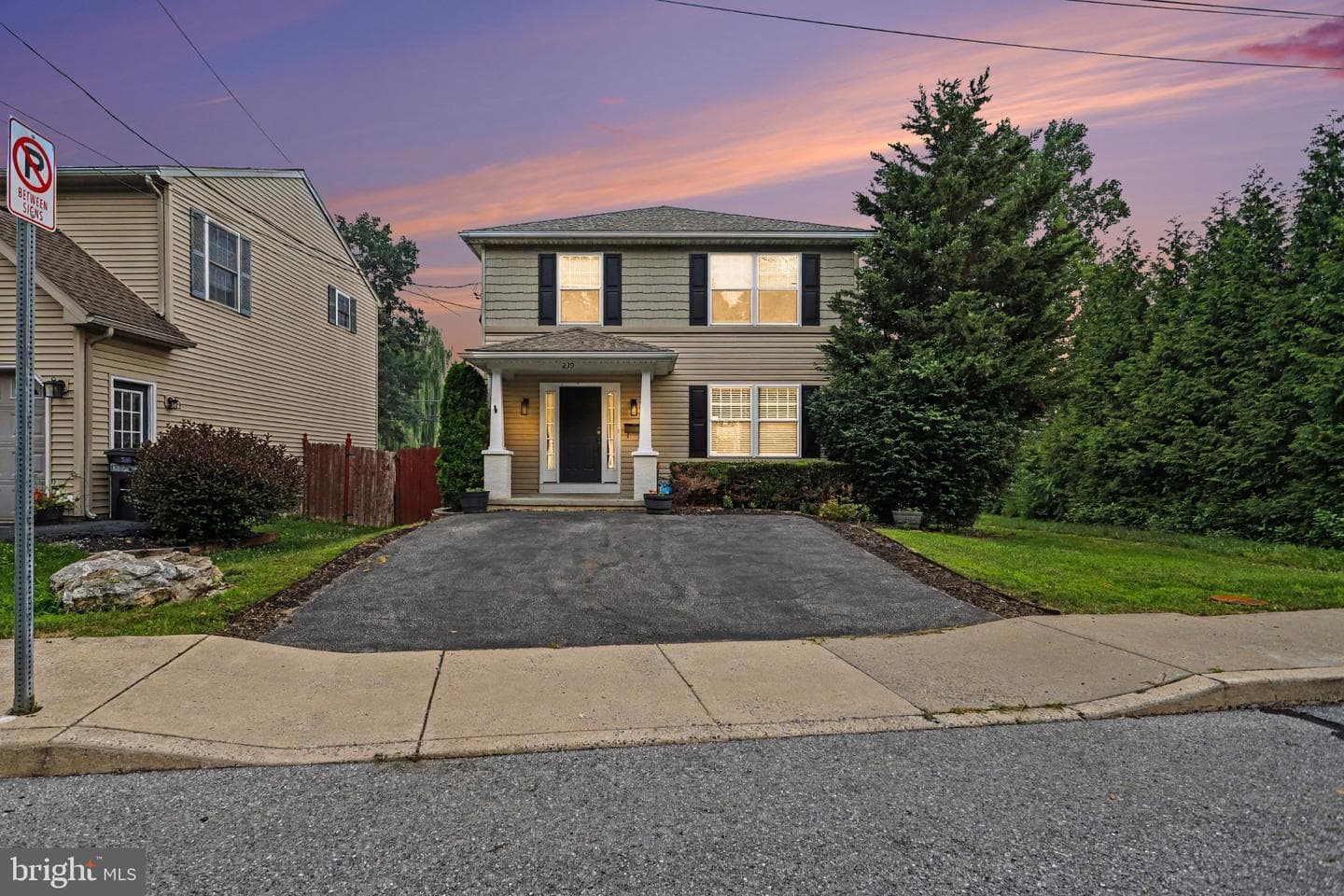 239 Railroad Avenue photo 1