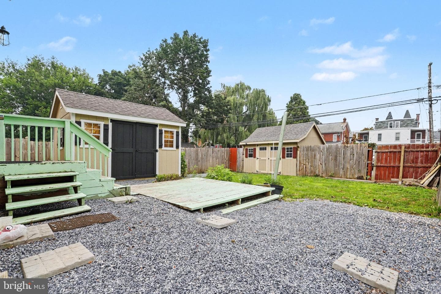 239 Railroad Avenue photo 27