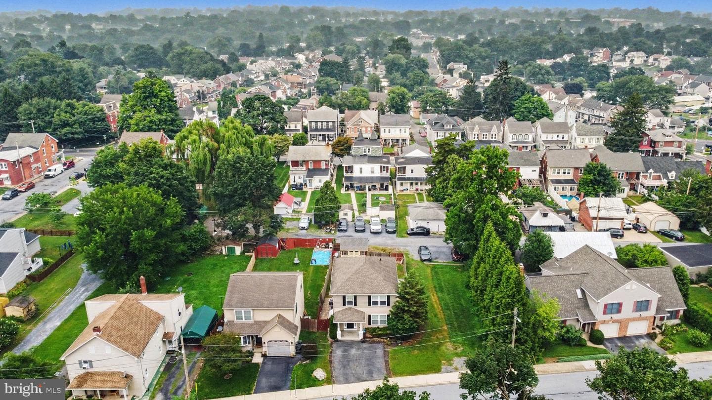 239 Railroad Avenue photo 30