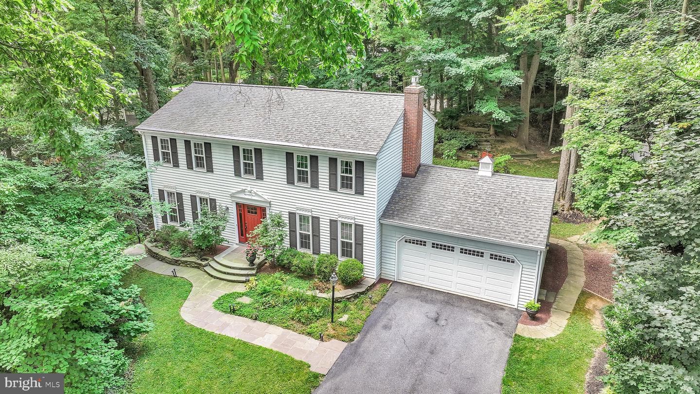 14 Conestoga Woods Road photo 1