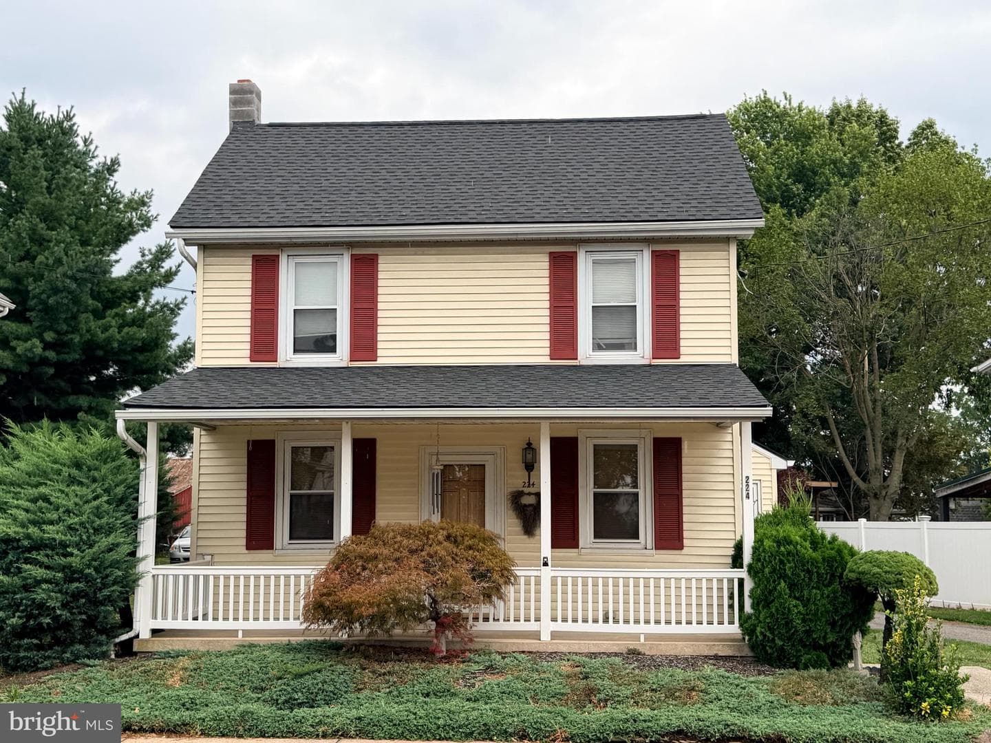 224 E Main Street photo 1