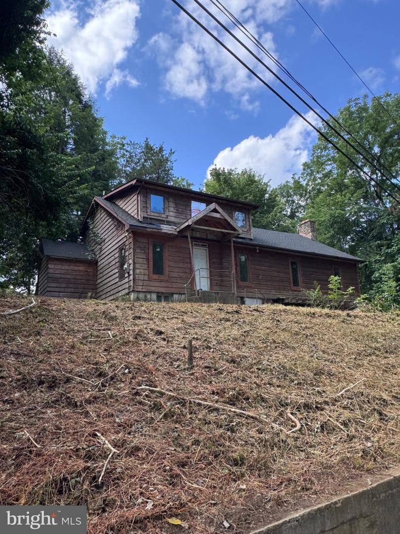 142 Eckman Road photo 1
