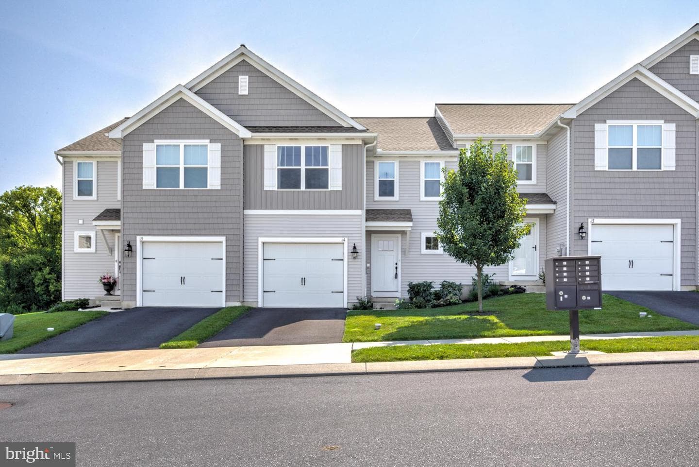 14 Southside Drive photo 1