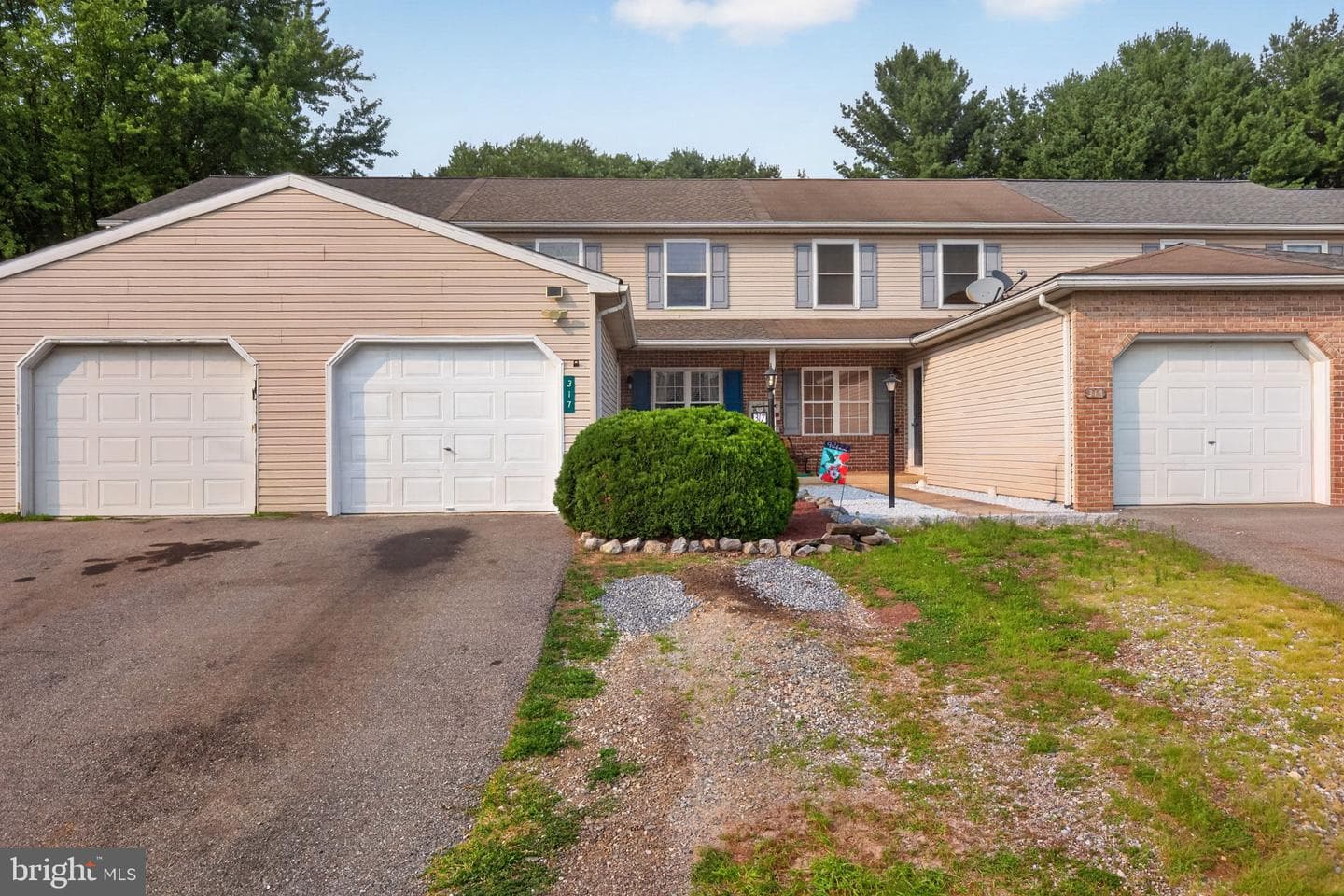 317 Groffdale Road photo 1