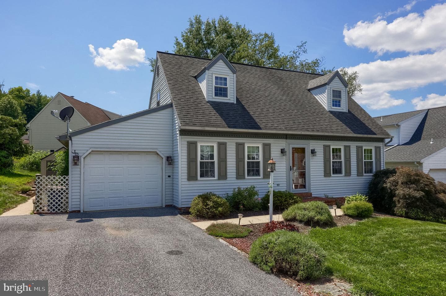 209 Yorkshire Way photo 1