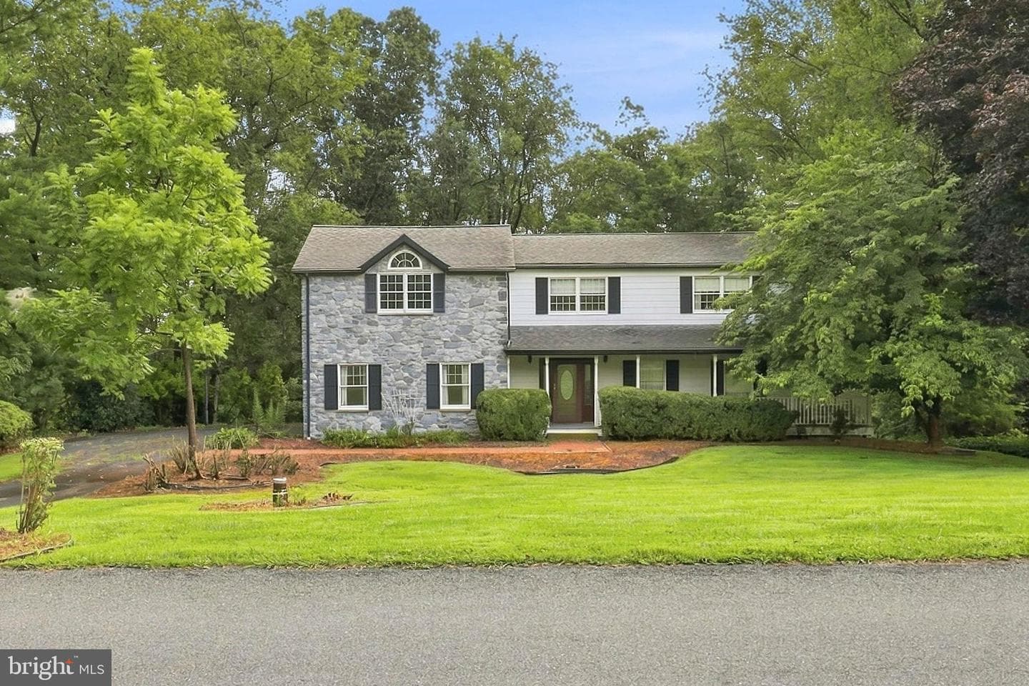 158 Long Lane photo 1