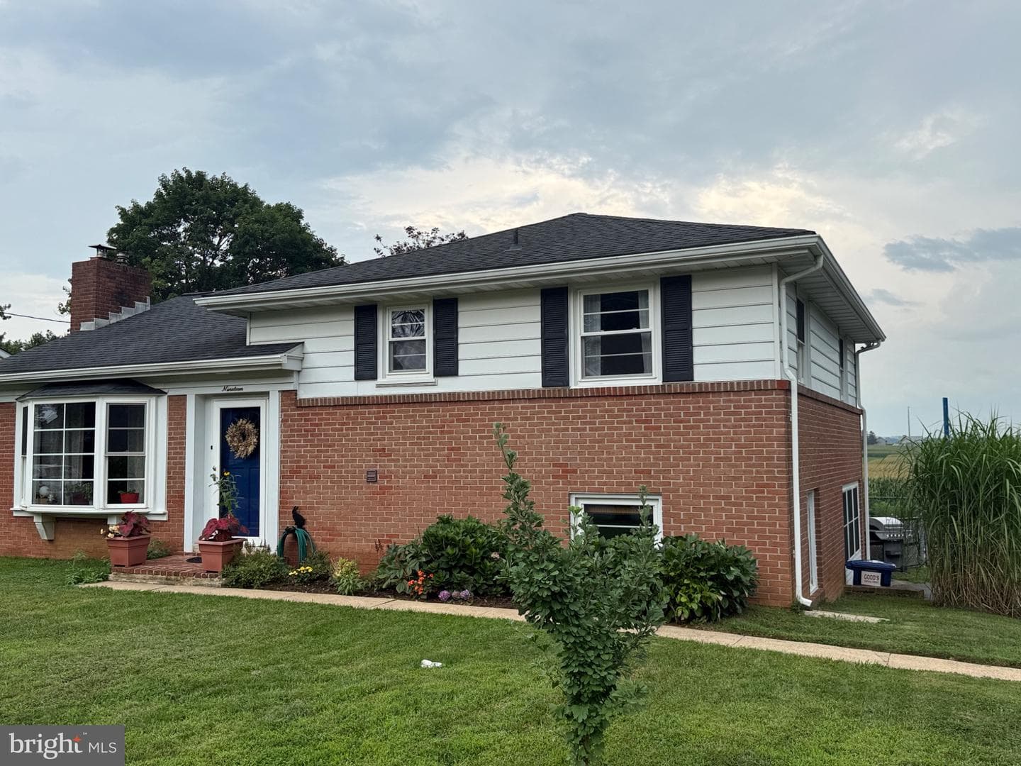 19 Pleasant Drive photo 1