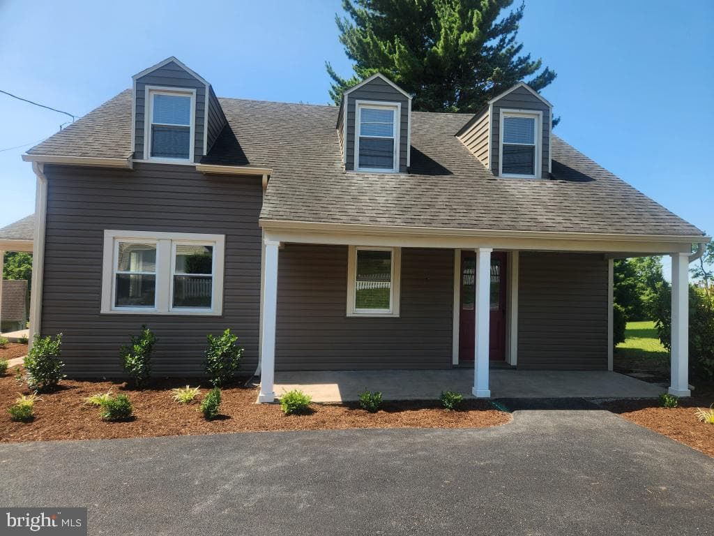 1173 Newport Road photo 1