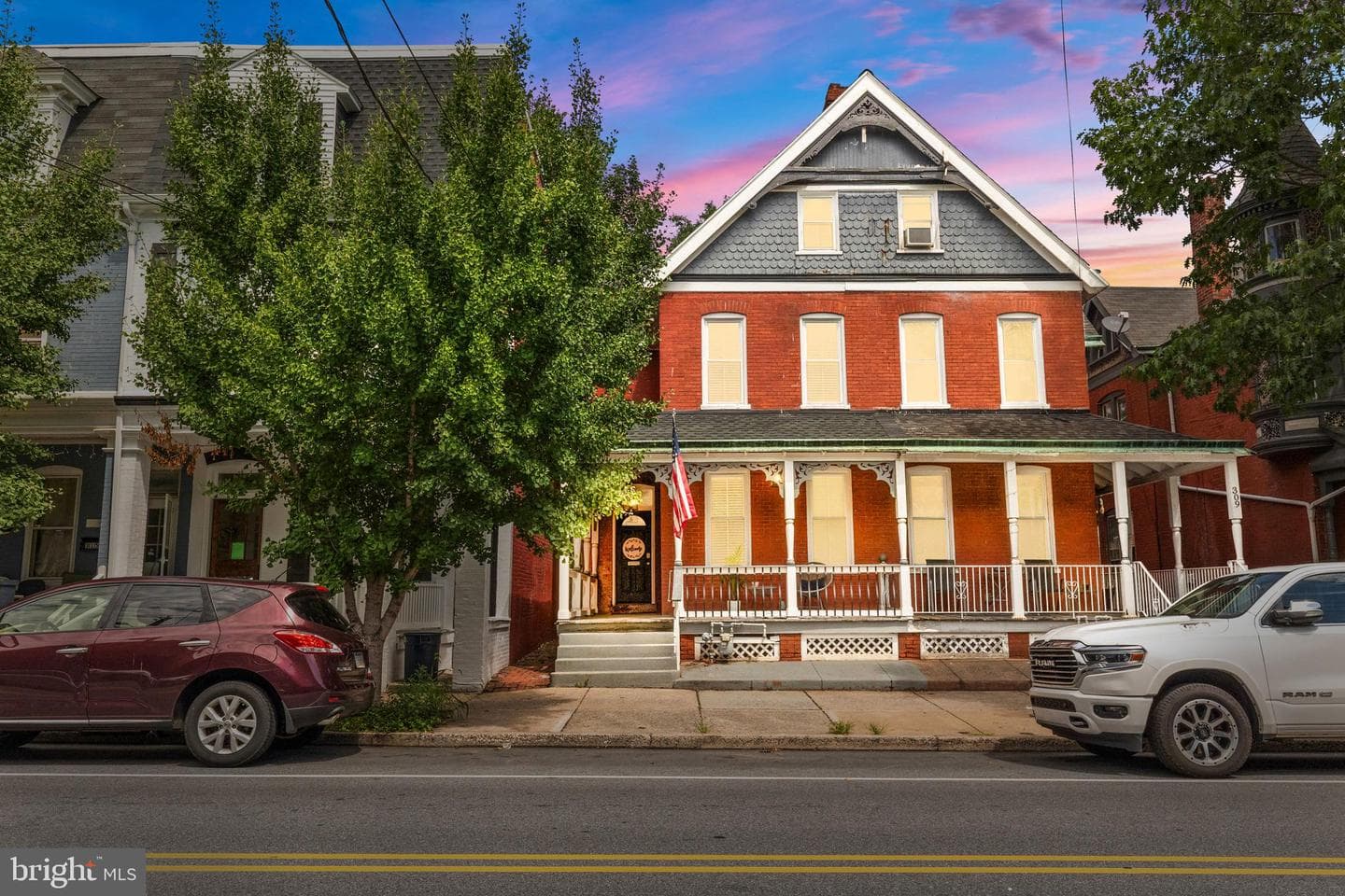 311 W Lemon Street photo 1