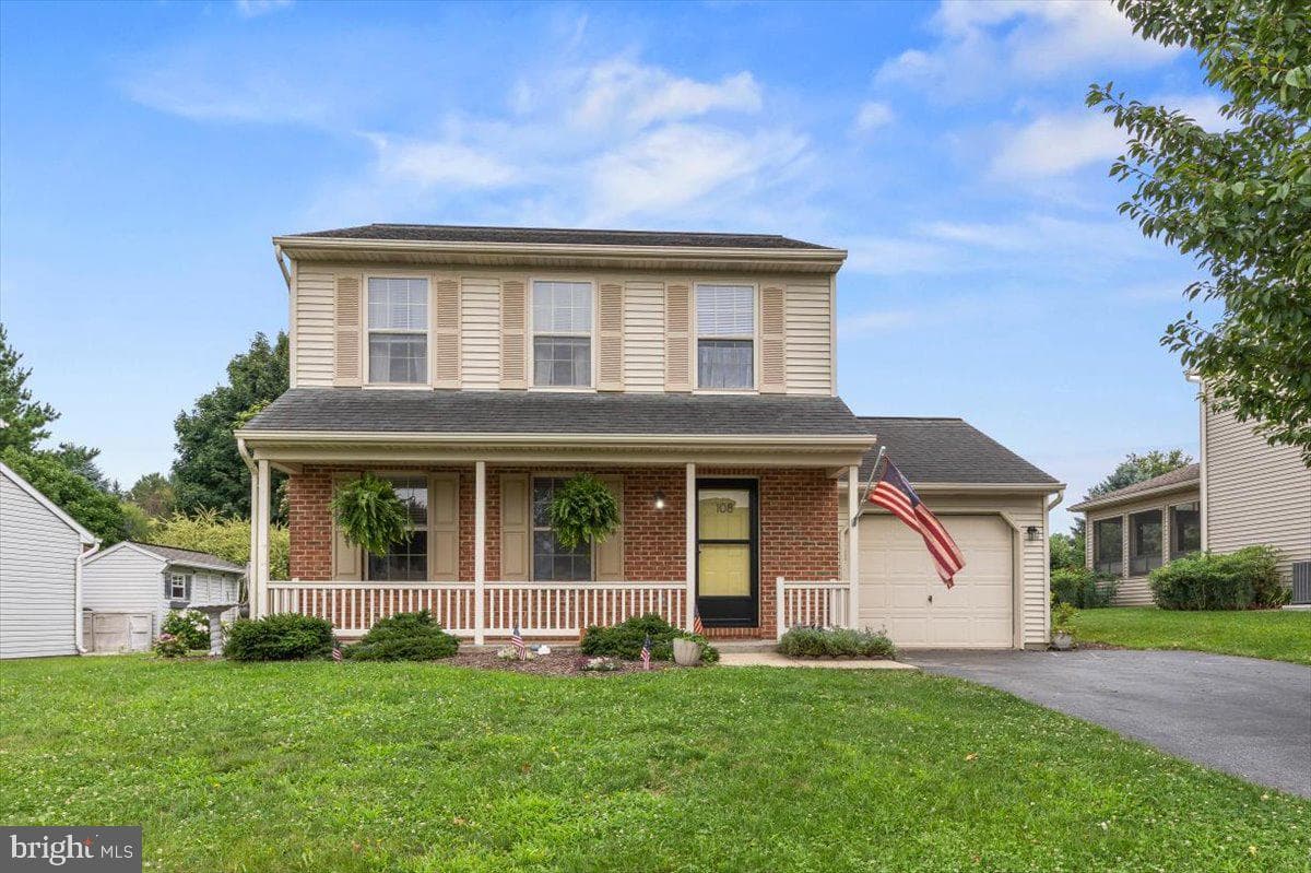 108 Ashley Drive photo 1