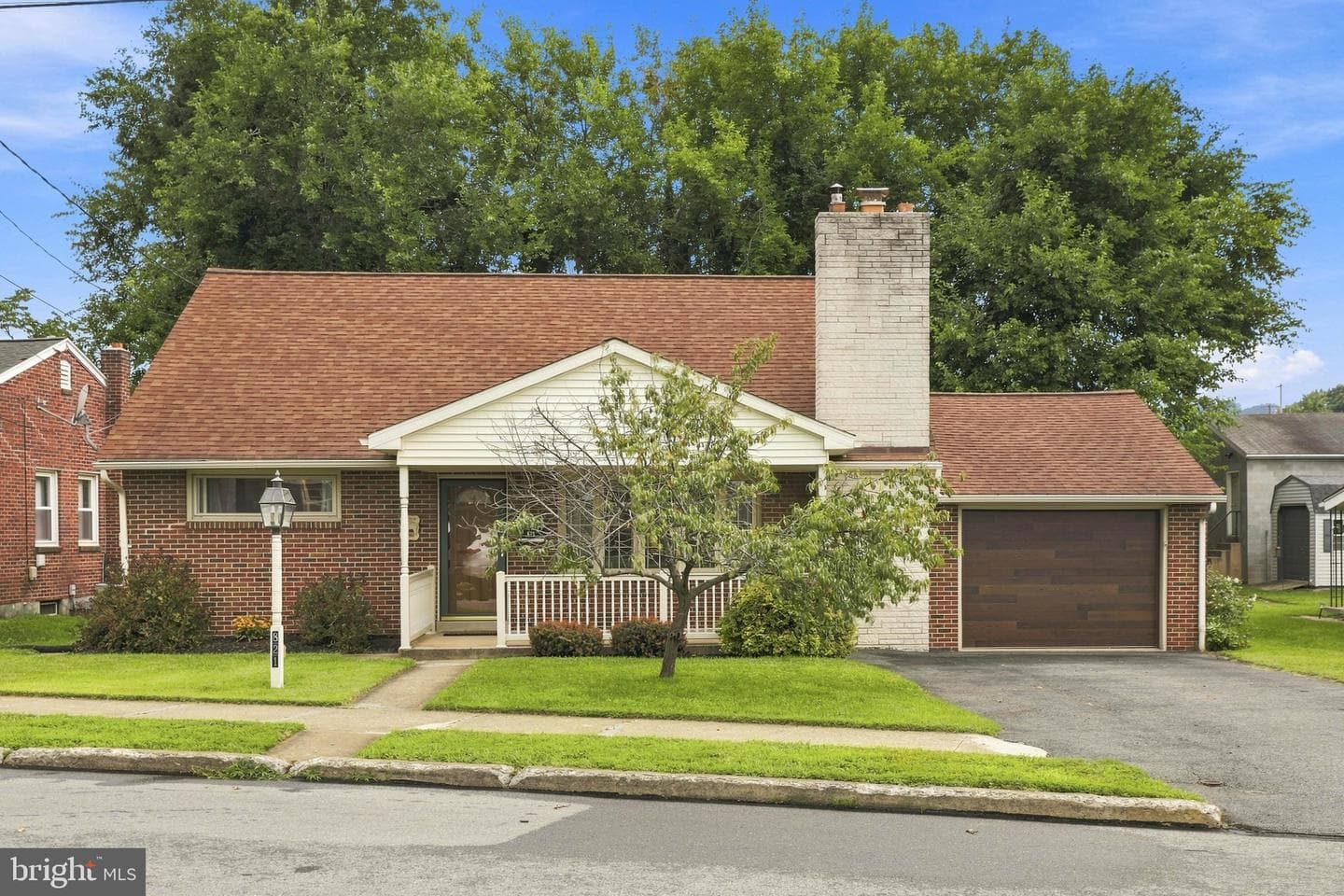 821 Ridge Avenue photo 1