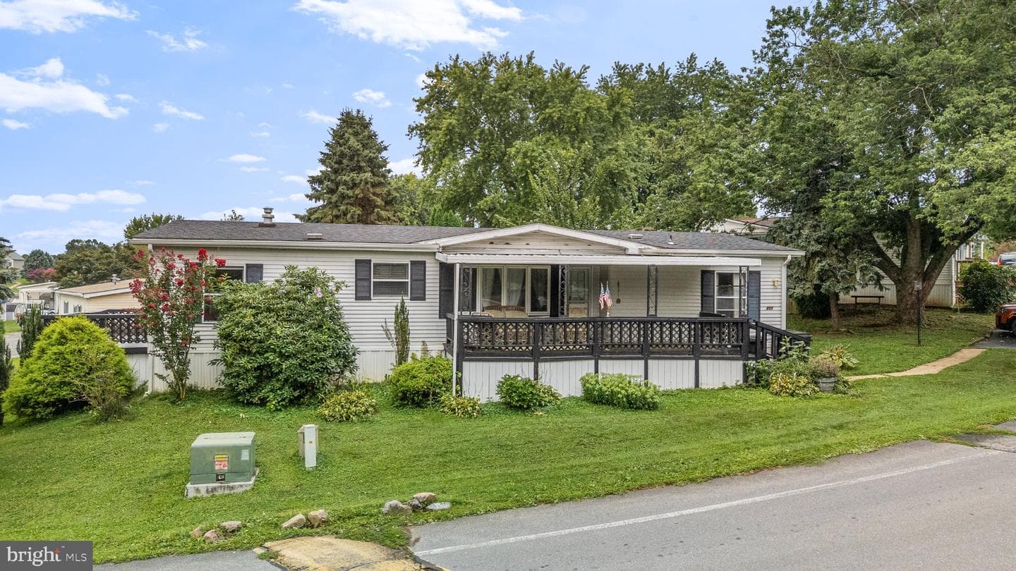 201 Greyfield Drive photo 1