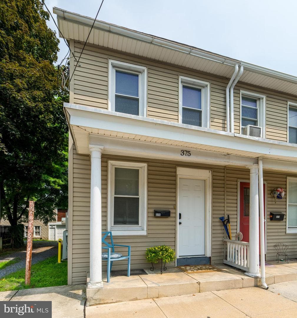 375 E Main Street photo 1