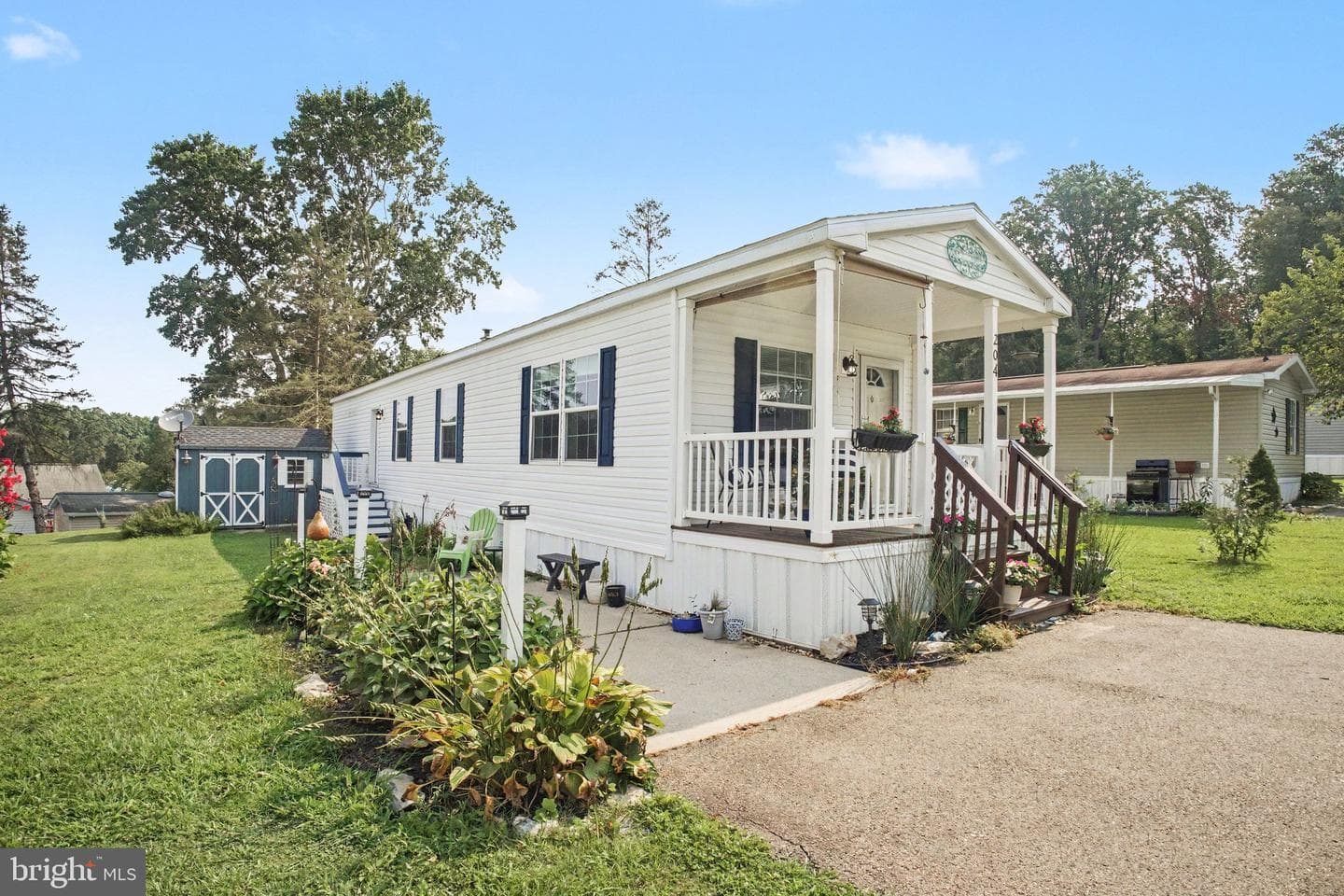 204 Maple Lane photo 1