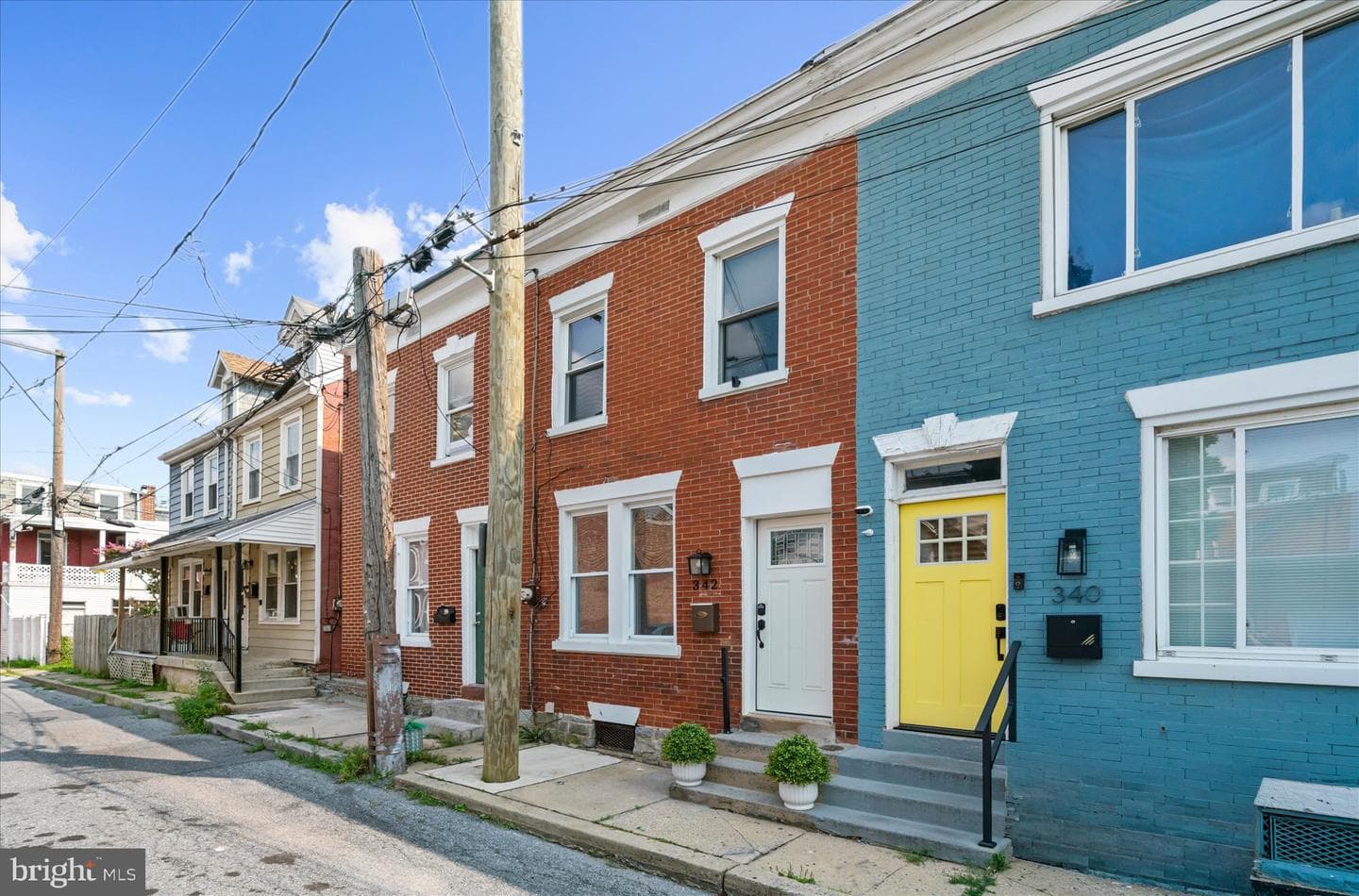342 Hand Avenue photo 1