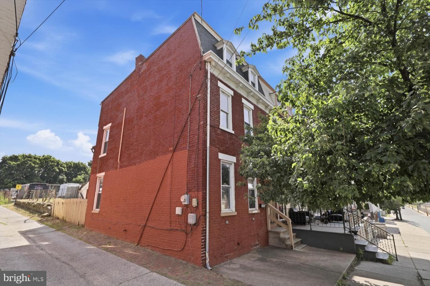 523 N 2nd Street photo 1