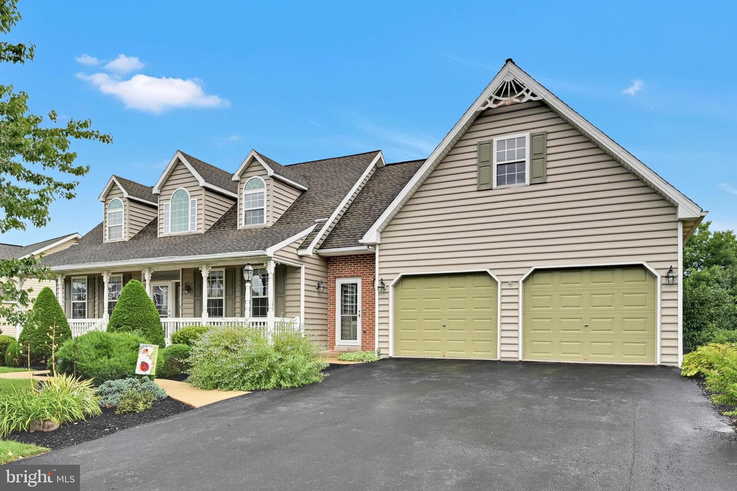1310 Harvest Drive photo 1