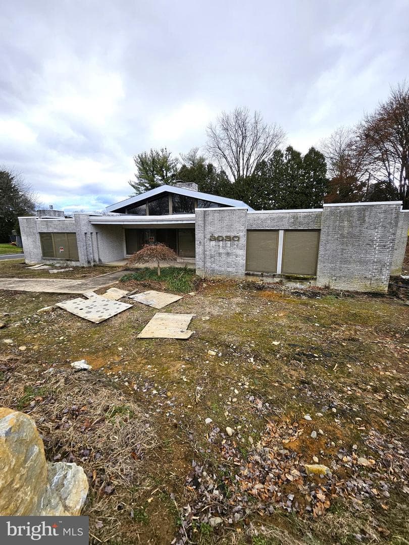 3030 W Livingston Street photo 12