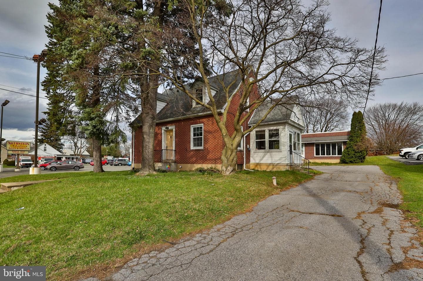 1115 Trexlertown Road photo 3