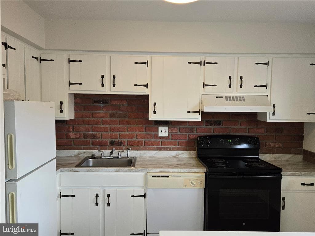 1705 Redwood Court photo 7