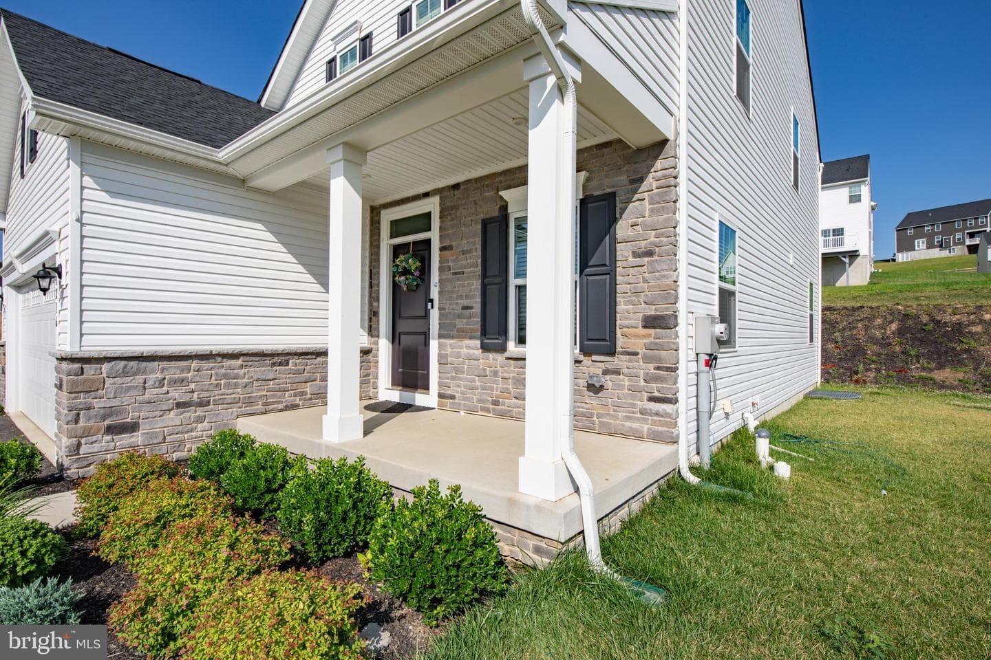 8216 Young Boulevard photo 4