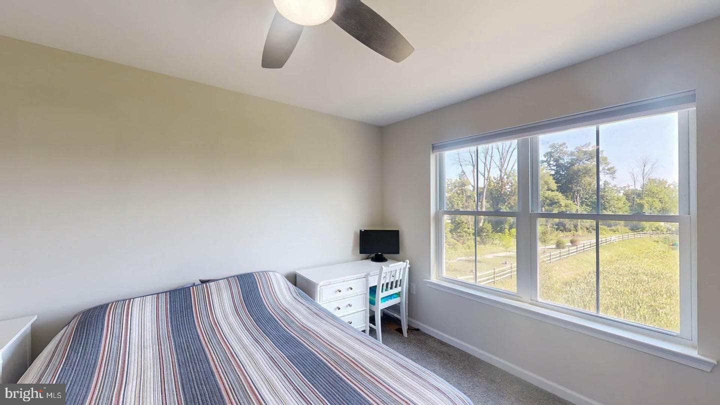 1408 Arch Street photo 26