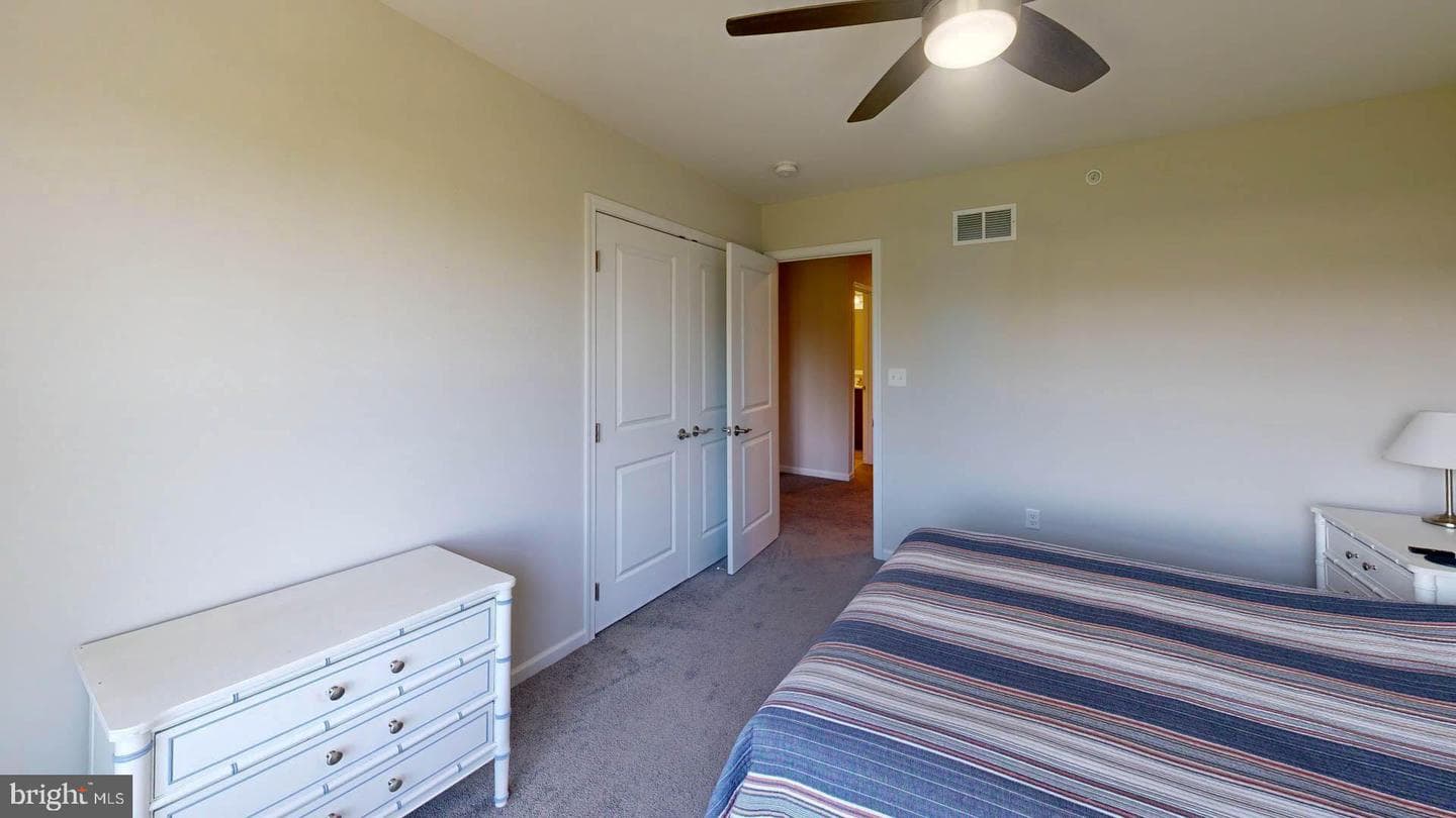 1408 Arch Street photo 47