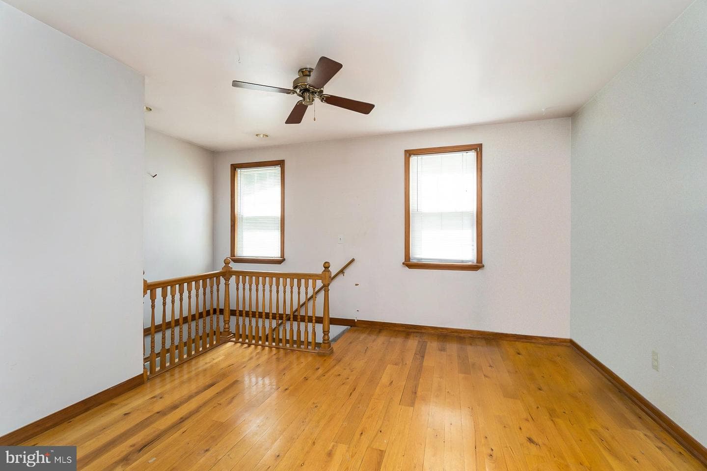 1233 Main Street photo 17
