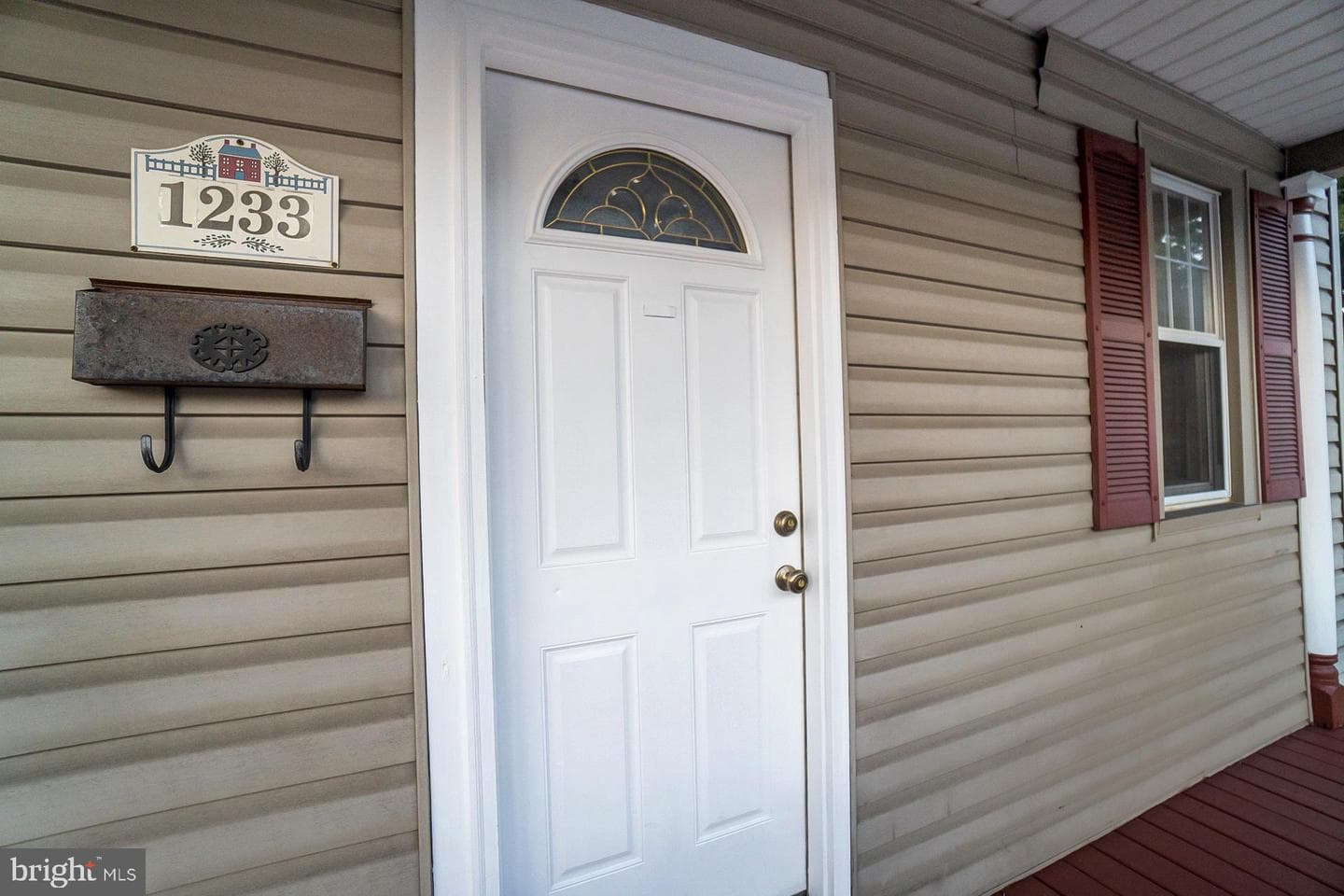 1233 Main Street photo 8