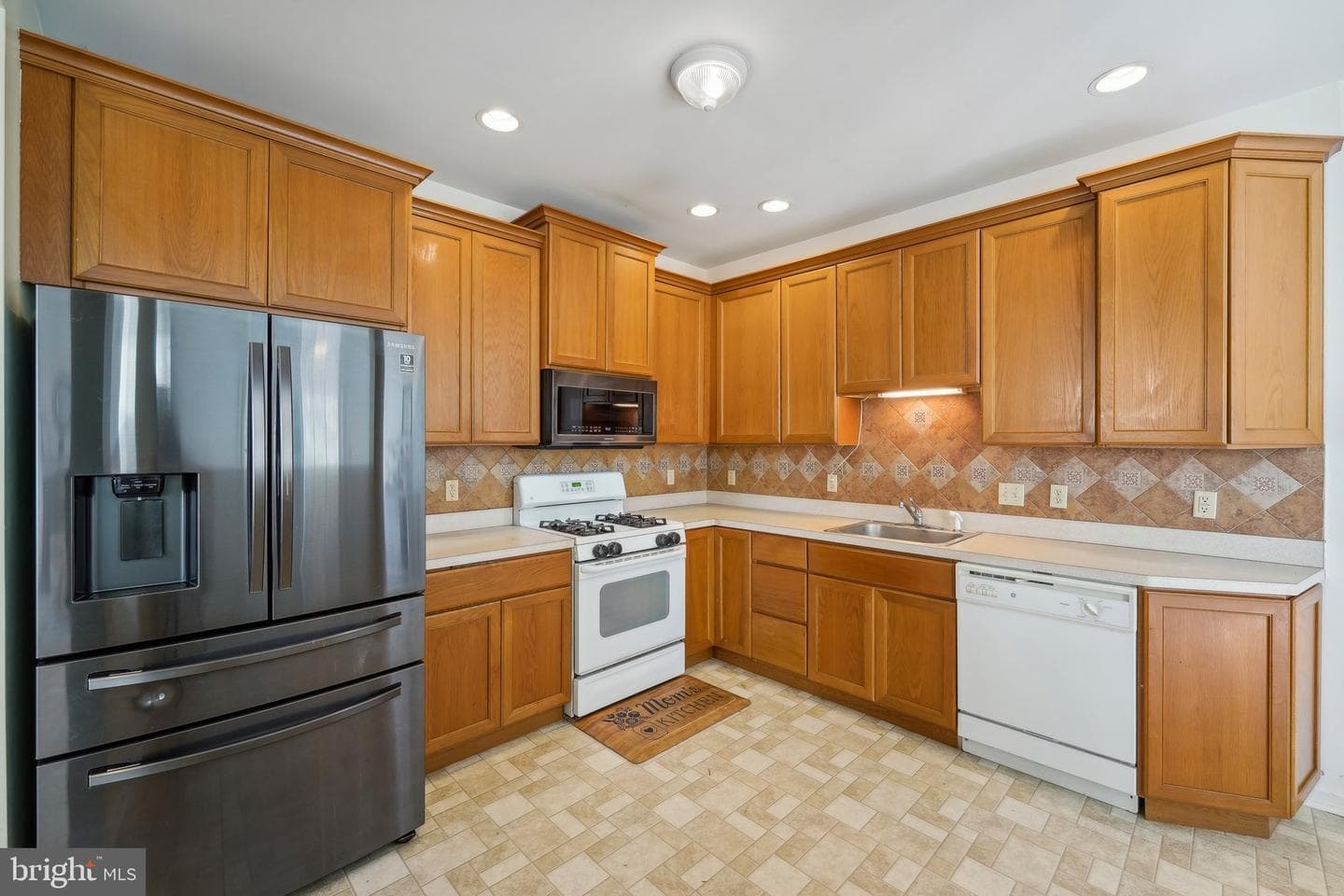5627 Spring Ridge Drive W photo 16